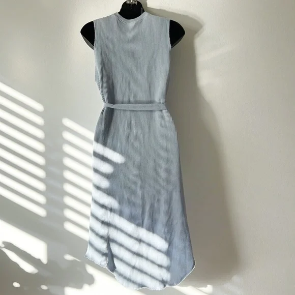 Zara light blue textured weave midi dress with button down front and waist Tie - Picture 2 of 14